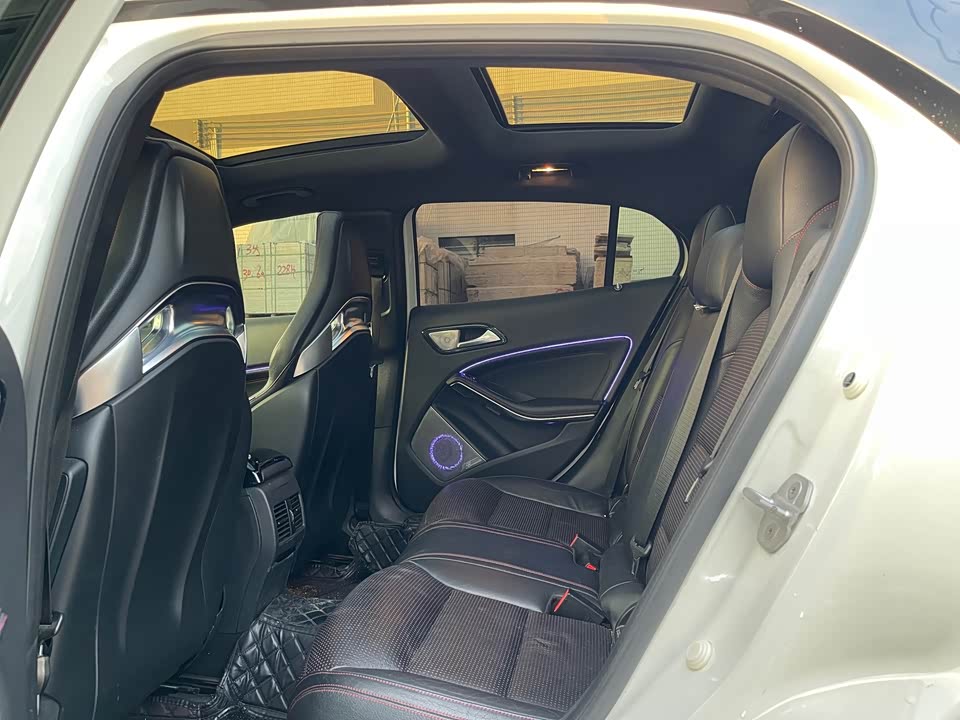 Mercedes-Benz GLA AMG