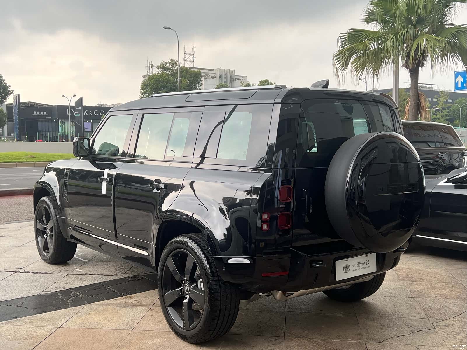 Land Rover Defender, 2025 16