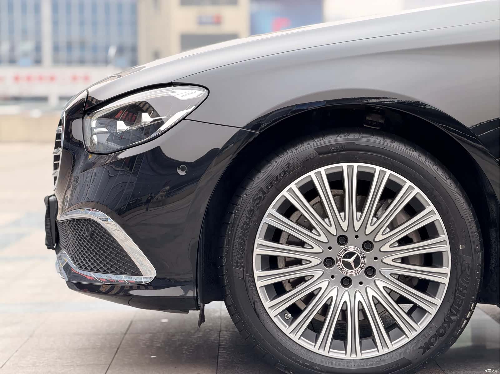 Mercedes-Benz E-Class, 2023 3