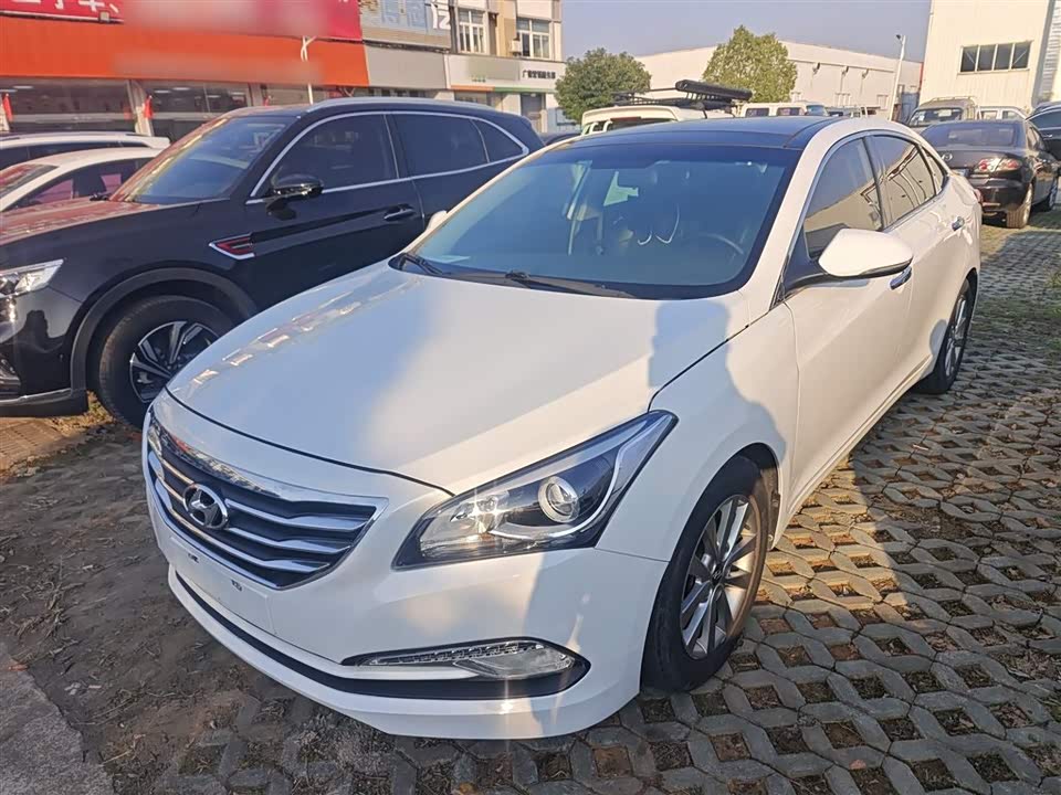 Hyundai Name picture