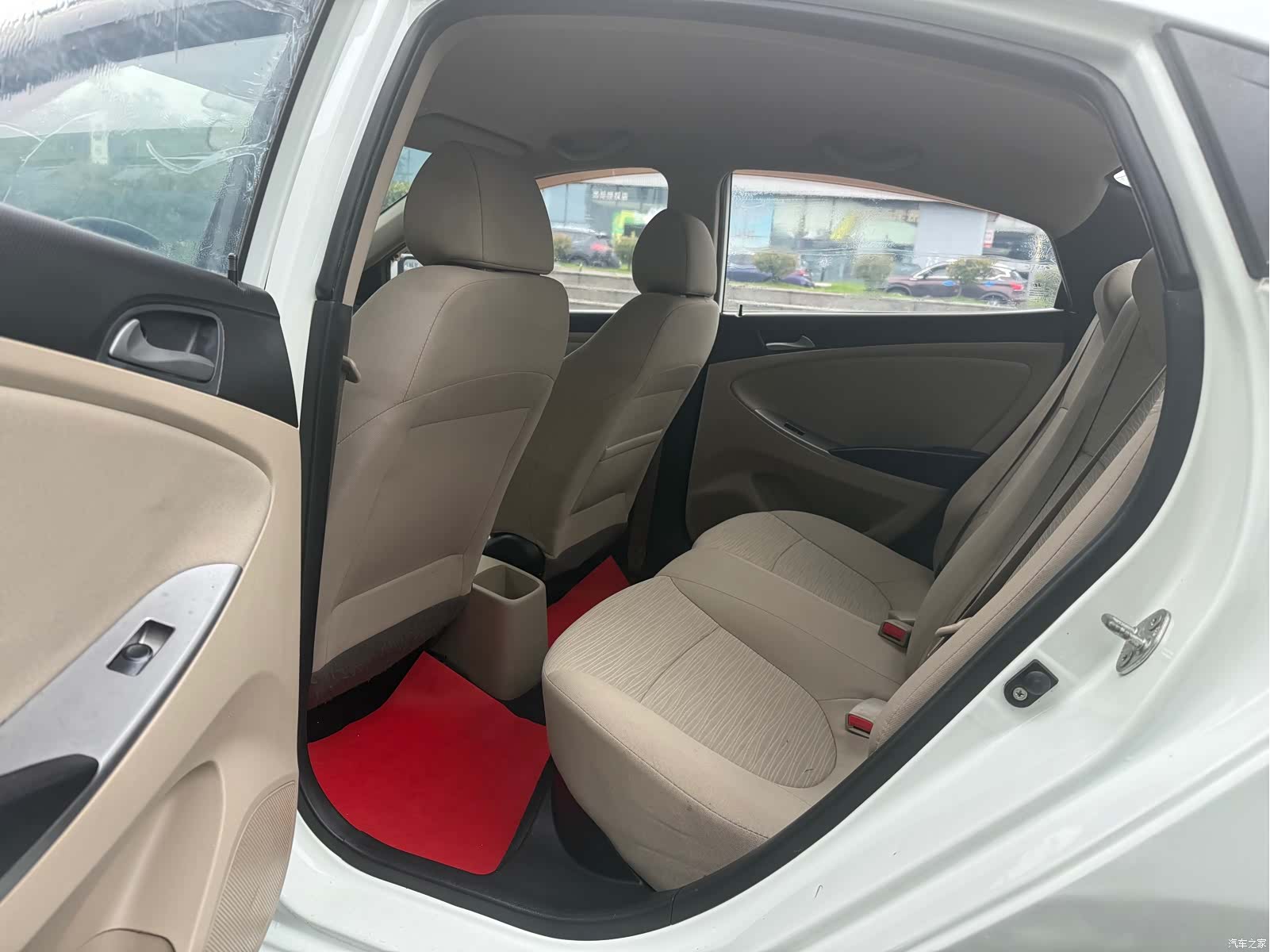 Hyundai GLS, 2014 8