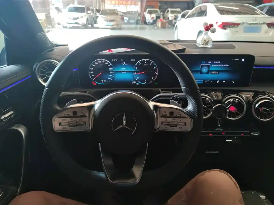 Mercedes-Benz Class A Mercedes-Benz Class A