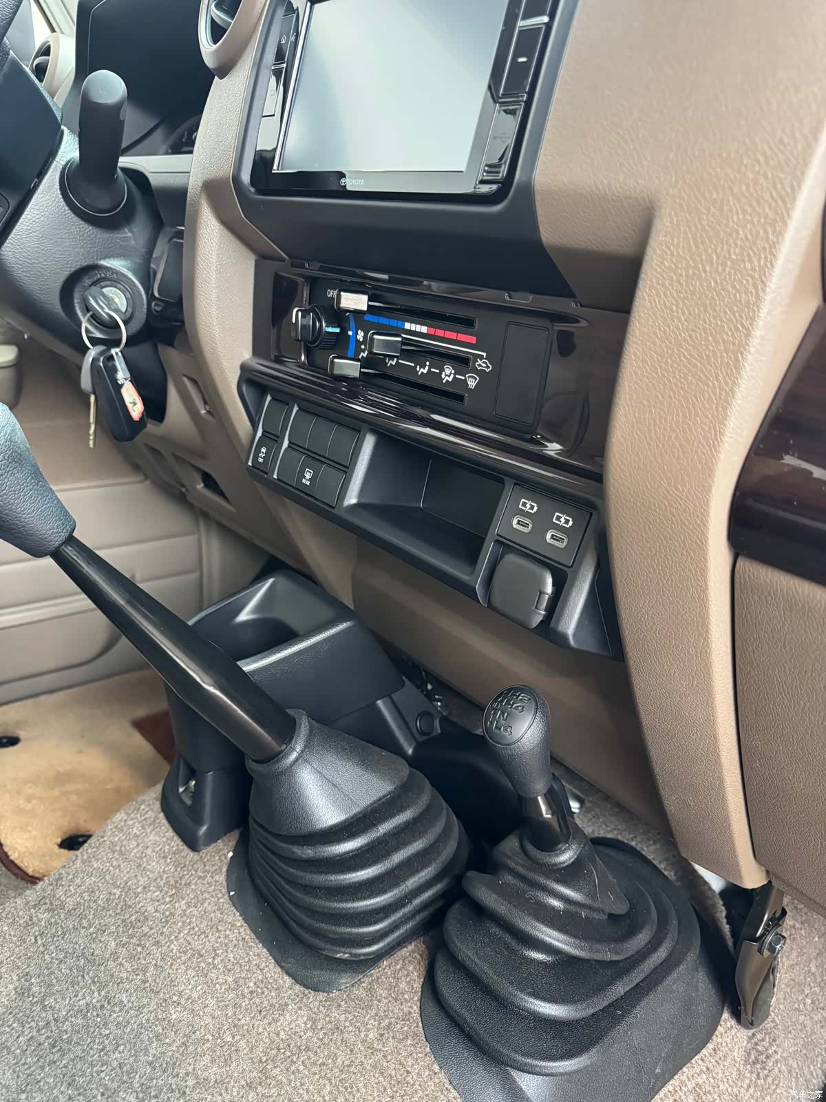 Toyota Prado, 2025 10