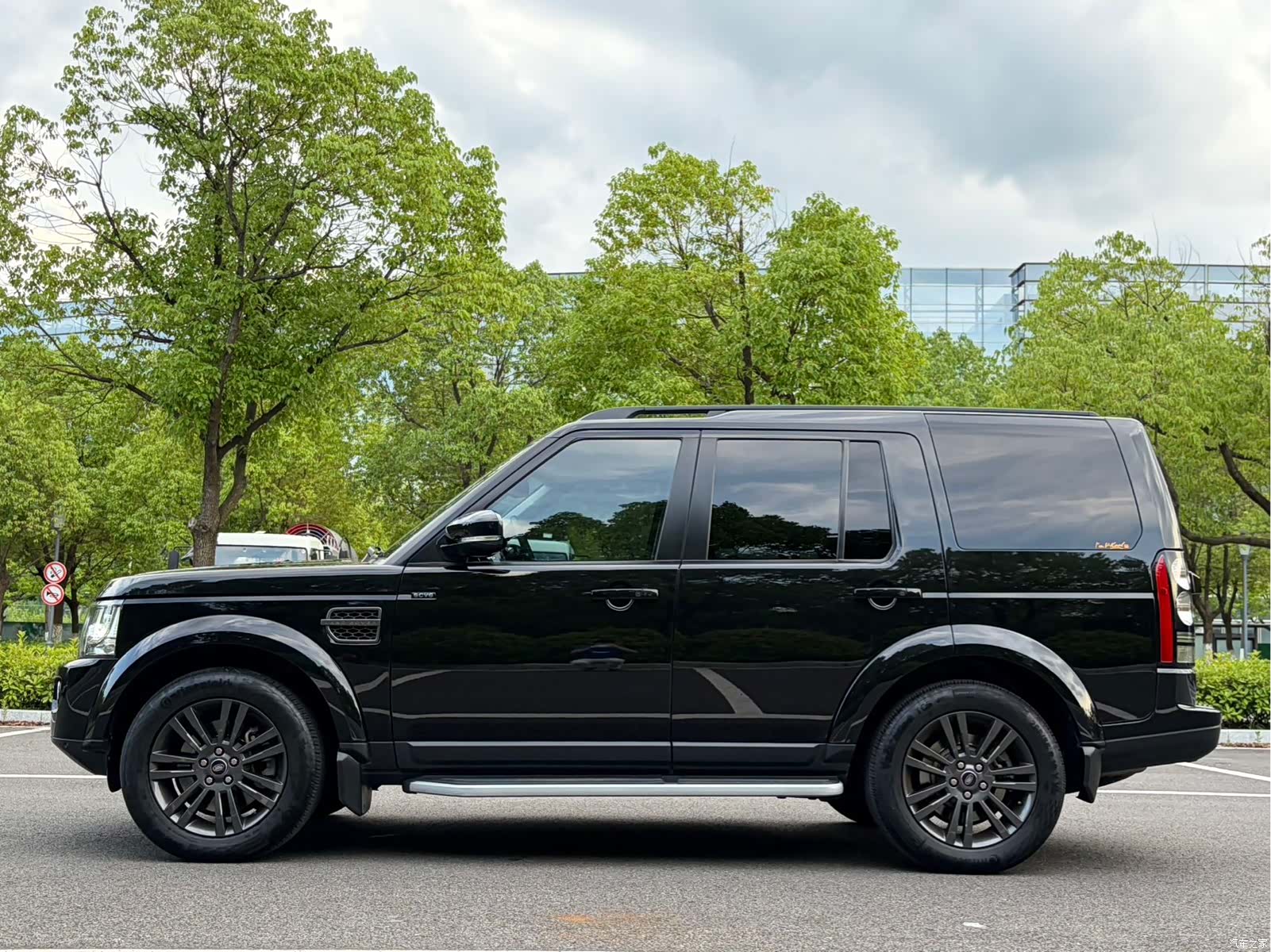 Land Rover Discovery, 2016 4