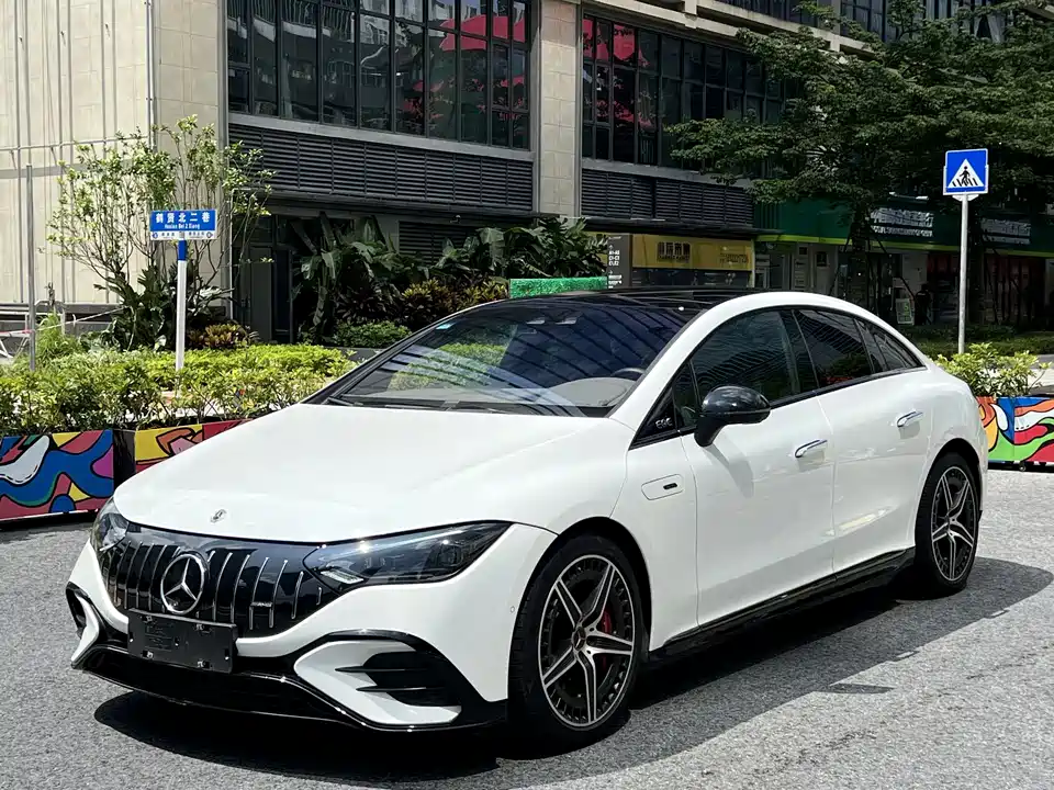 Mercedes-Benz EQE AMG
