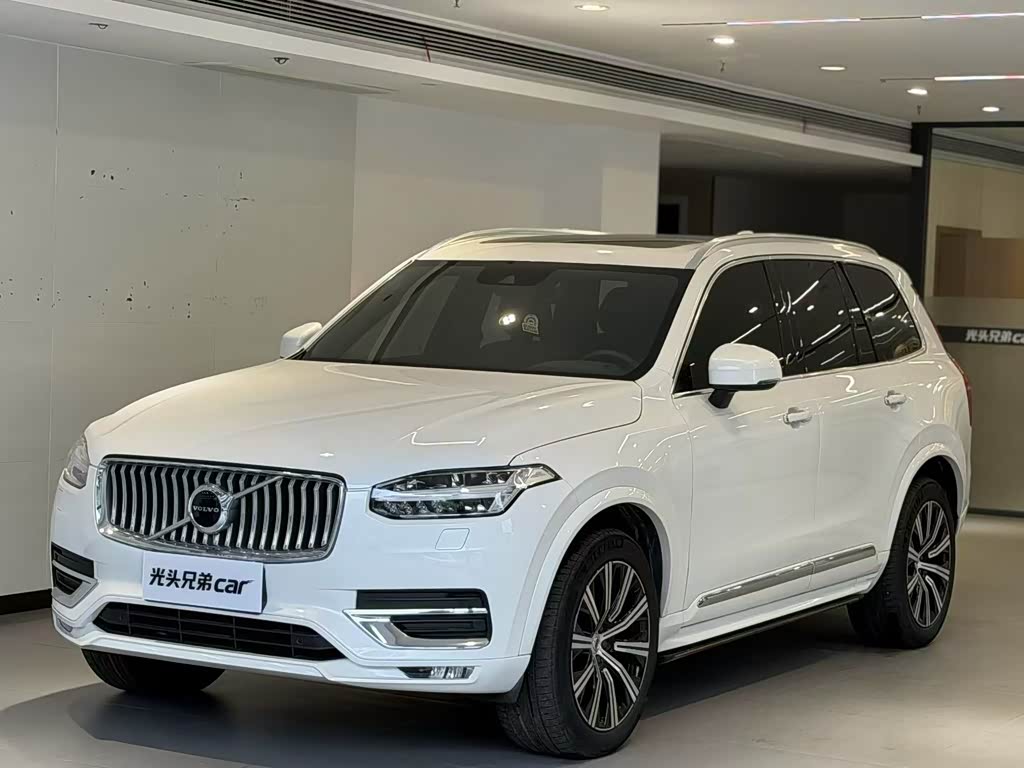 Volvo XC90 2021 B6 Luxury 7 мест
