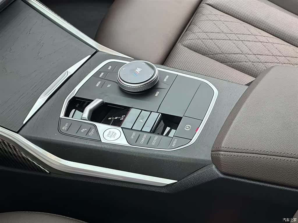 BMW 3 Series, 2024 11