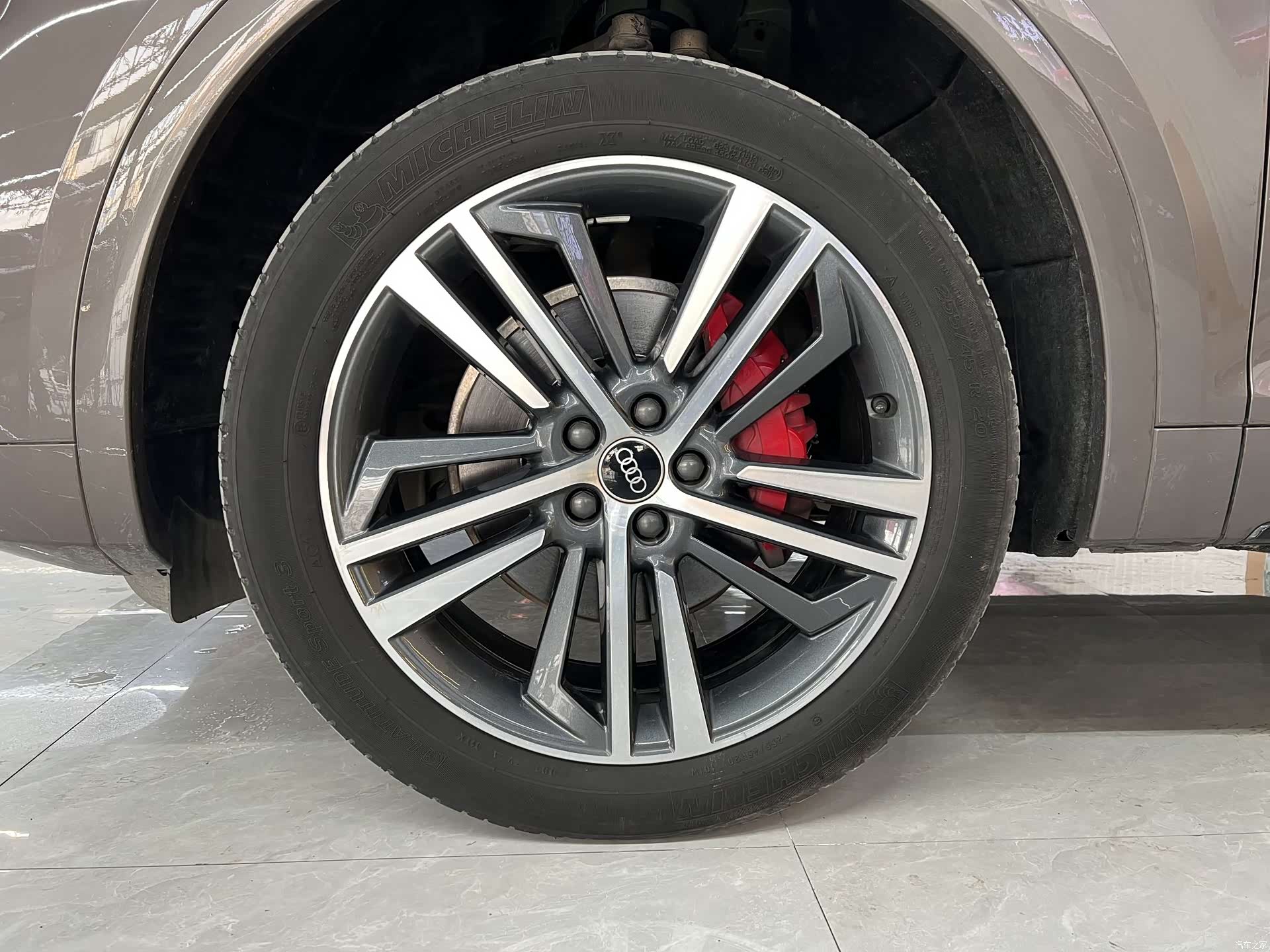 Audi Q5L, 2022 14