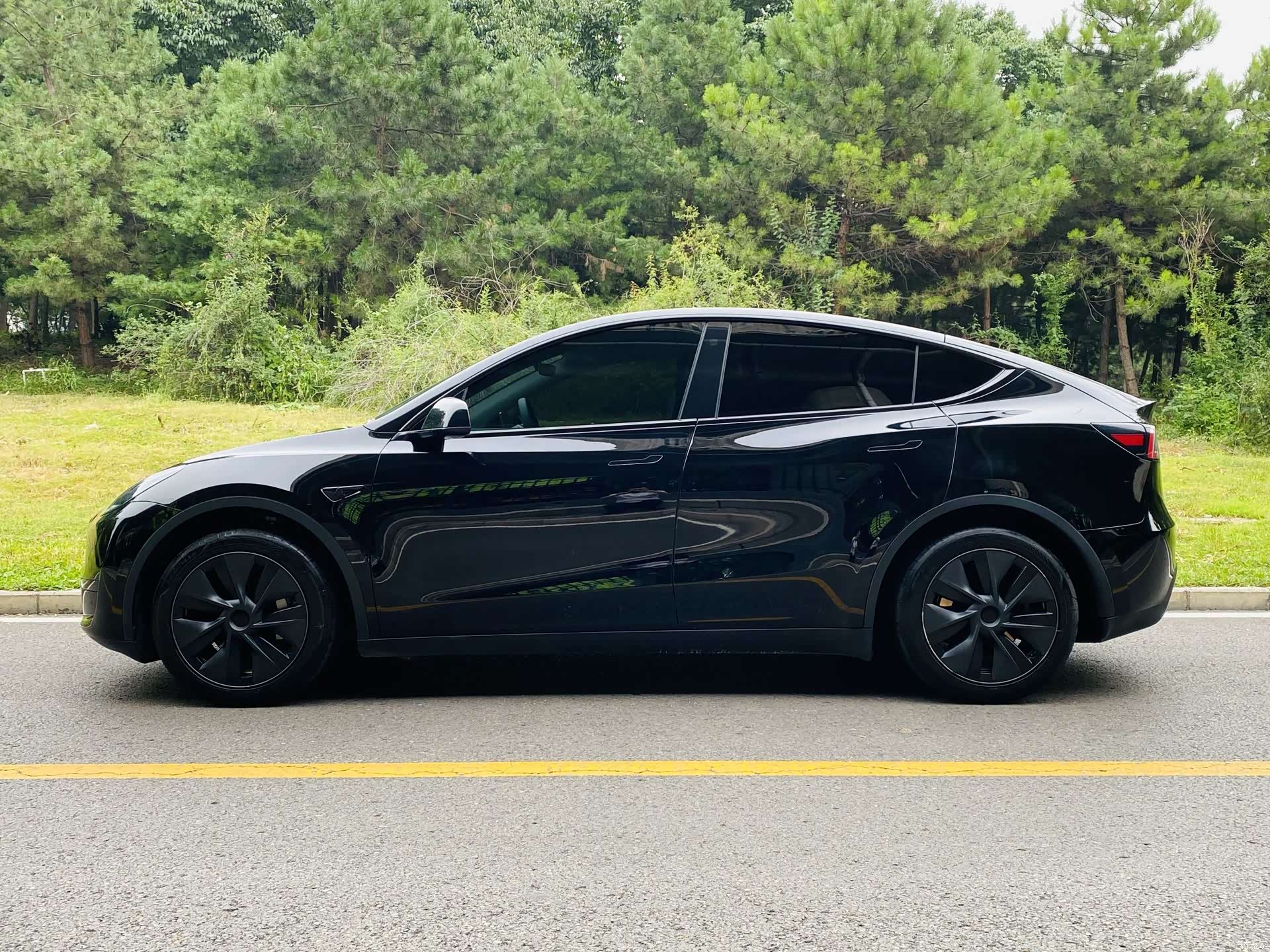 Tesla Model Y, 2024 4