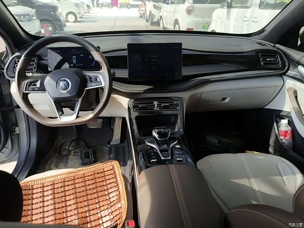 BYD Qin, 2024 10