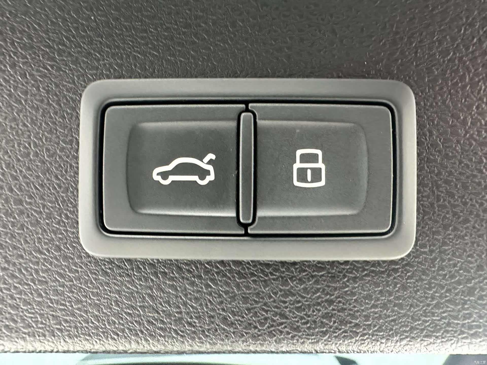Audi Q2L, 2022 17
