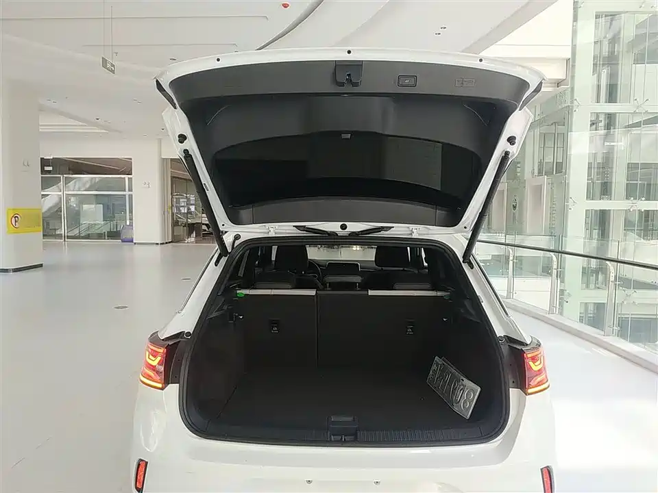 Volkswagen T-ROC exploring Songs Volkswagen T-ROC exploring Songs