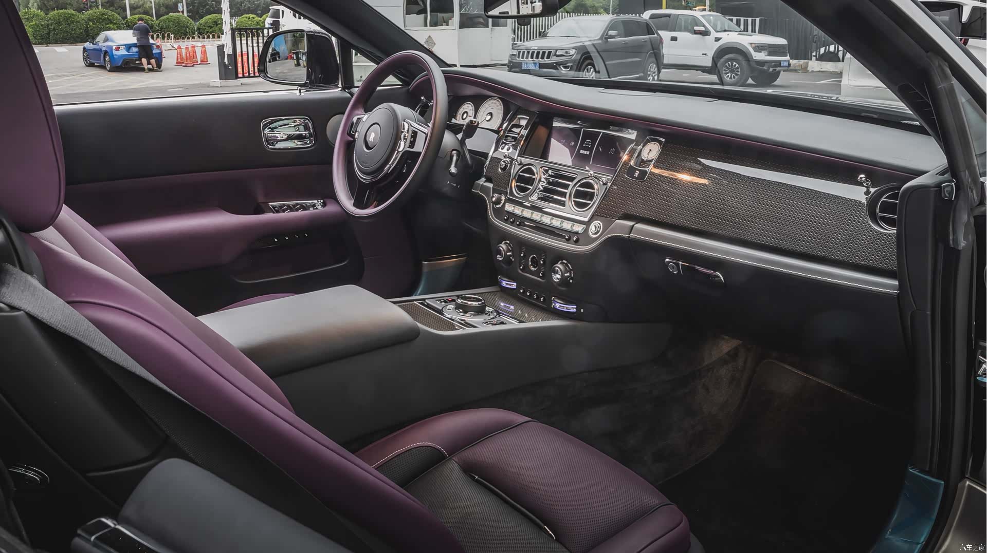 Rolls-Royce Wraith, 2021 14