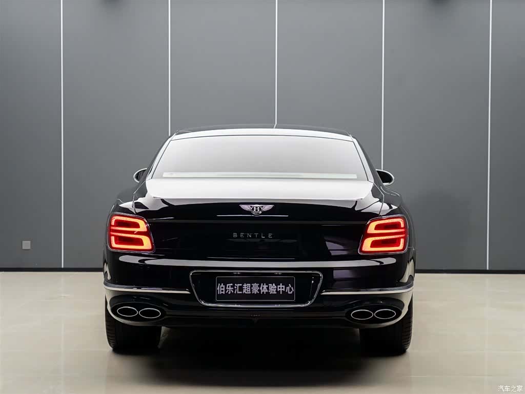 Bentley Flying Spur, 2022 9