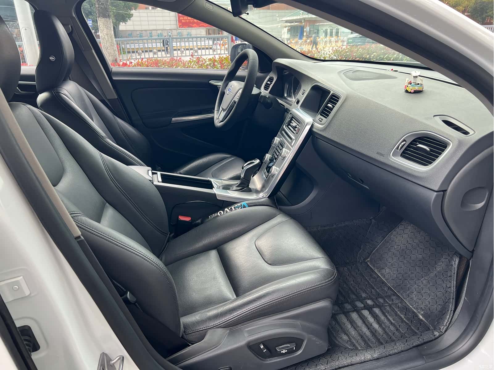 Volvo S60, 2016 12