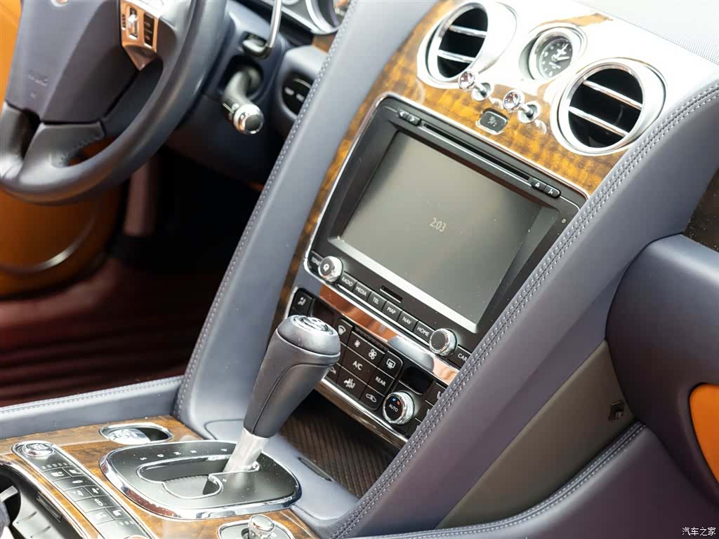 Bentley Continental GT, 2019 14