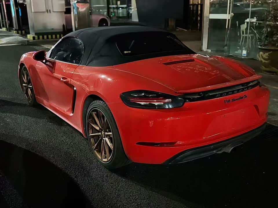 Porsche 718