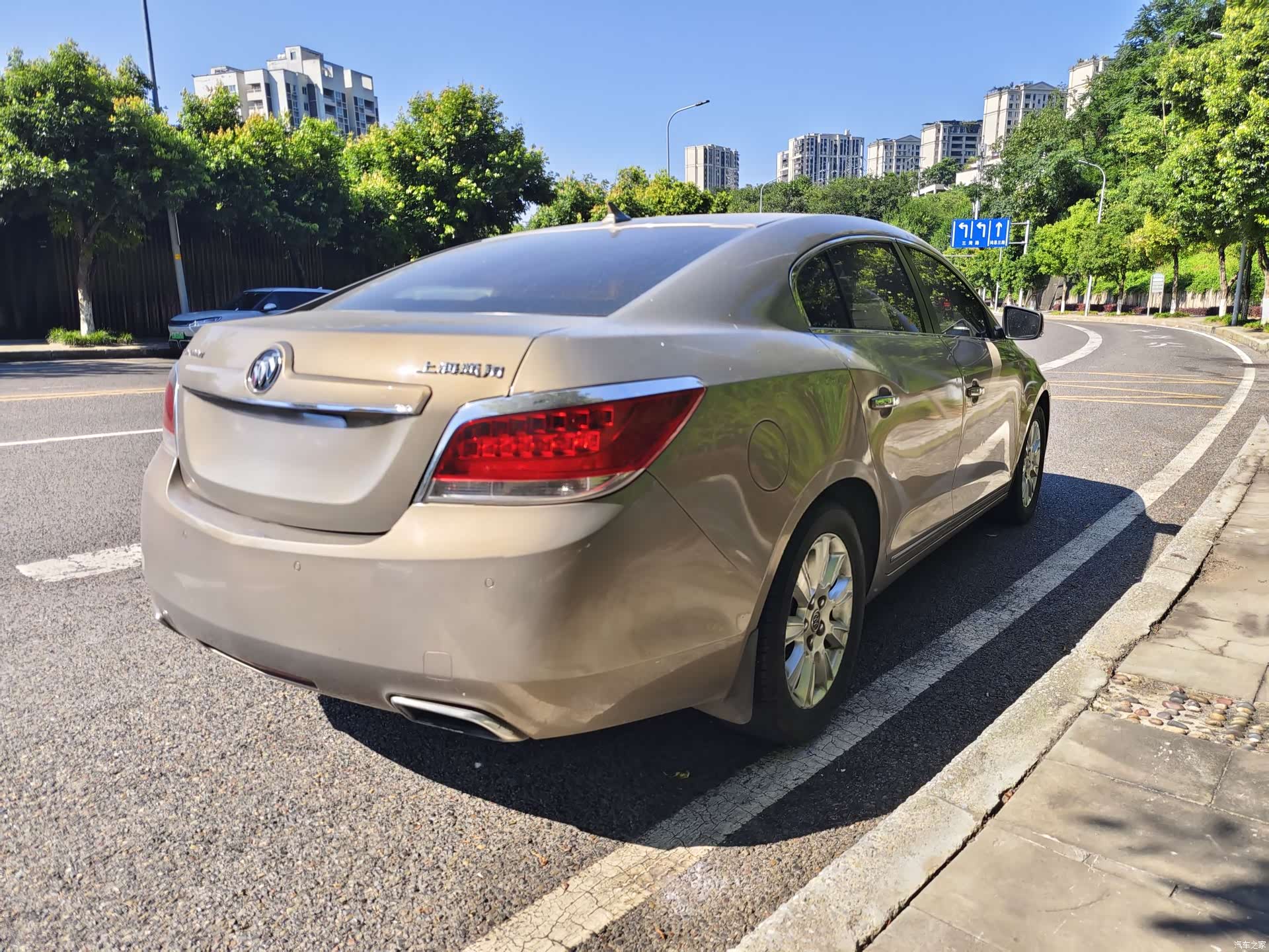 Buick LaCrosse, 2012 4