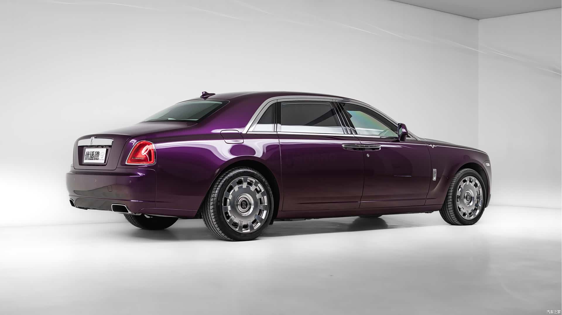 Rolls-Royce Ghost, 2015 9