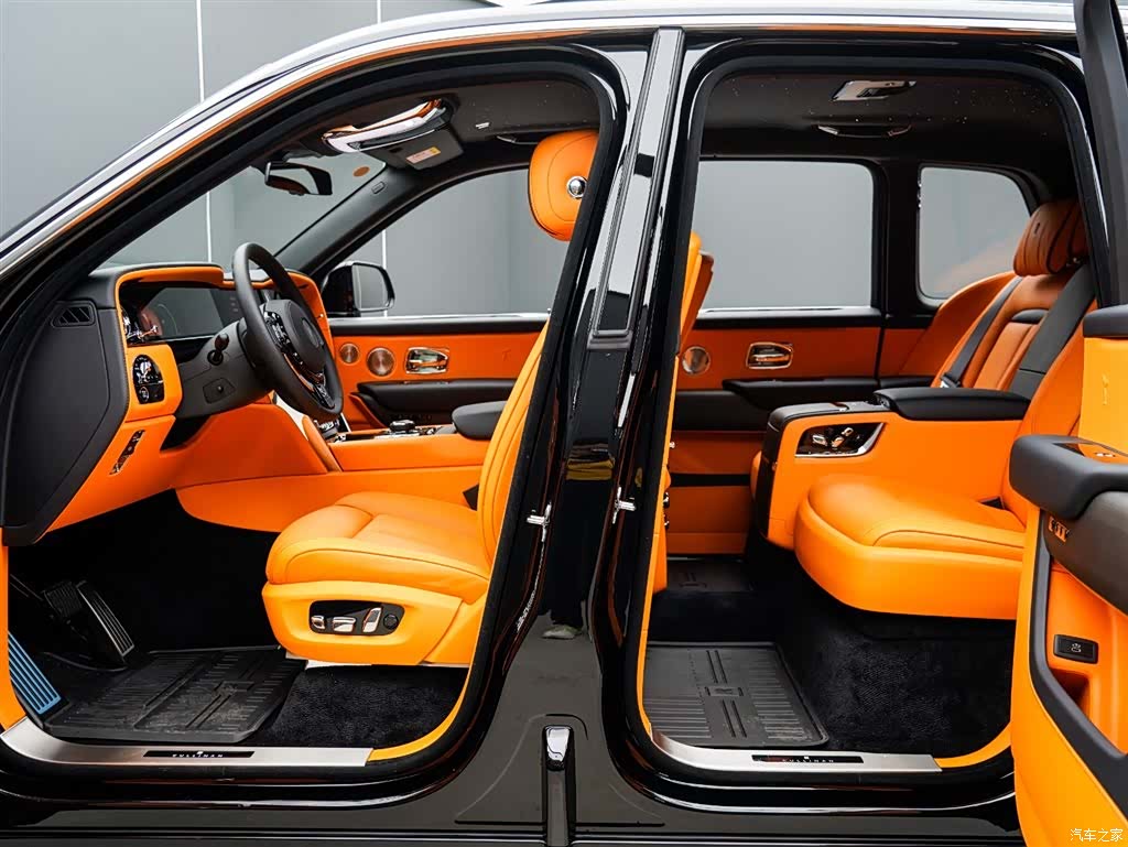 Rolls-Royce Cullinan, 2025 16