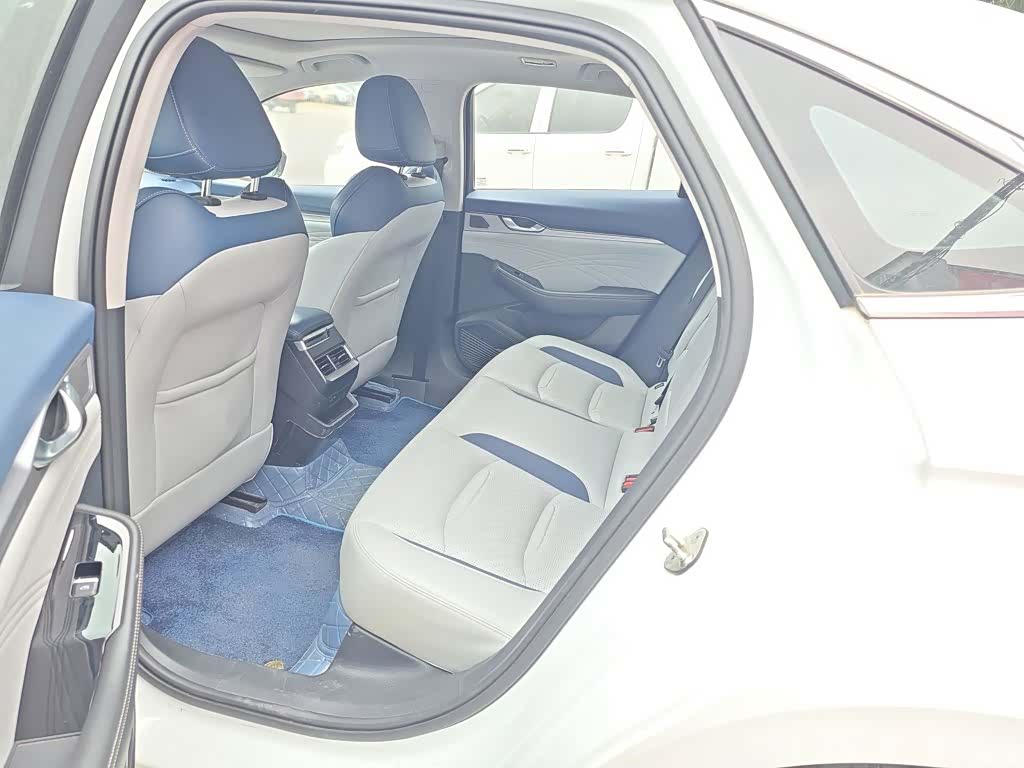 Geely Preface, 2020 19
