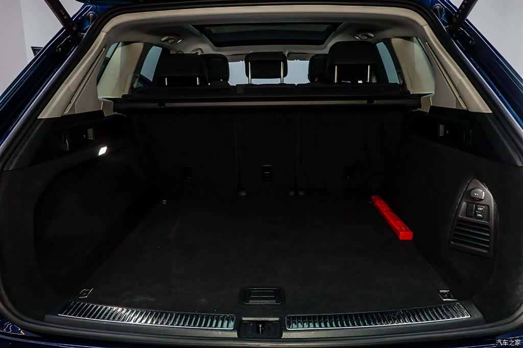 Volkswagen Touareg, 2023 6