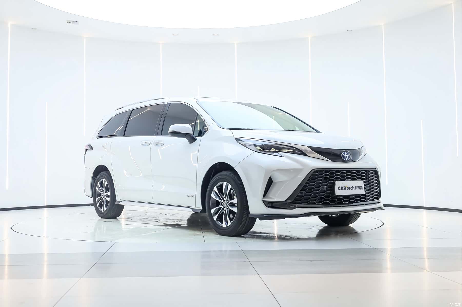 Toyota Granvia, 2024 8
