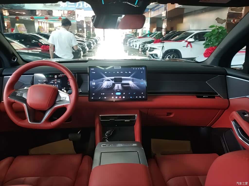 BYD Tang, 2025 10