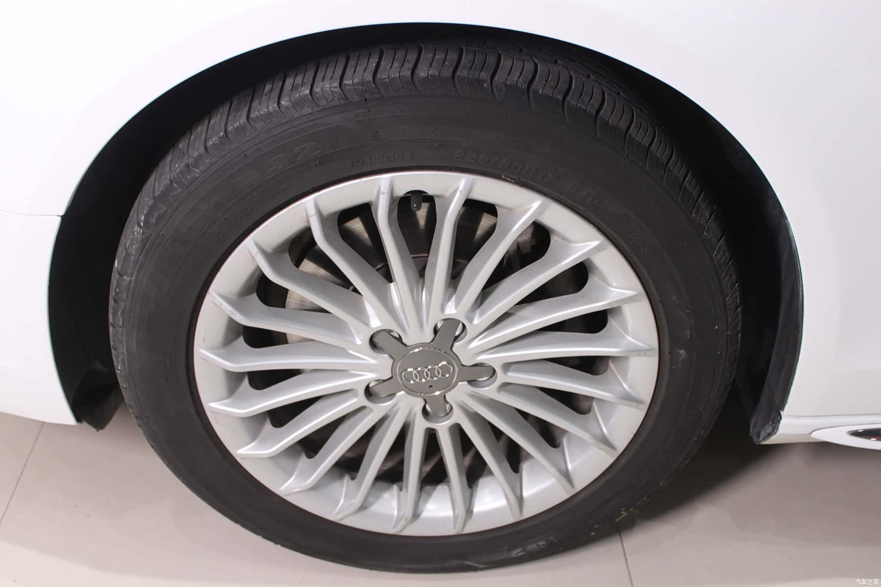 Audi A4L, 2016 9