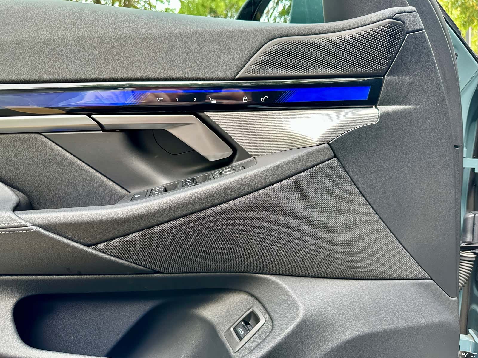 BMW 5 Series, 2025 22