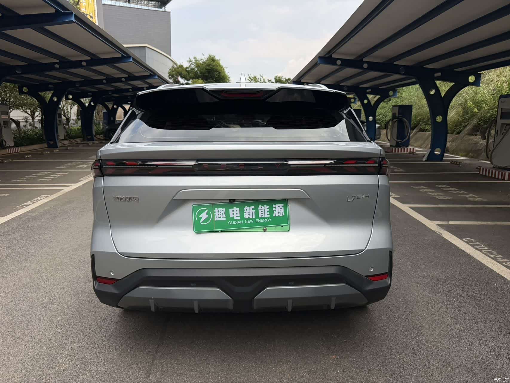 Geely Galaxy L7, 2025 14