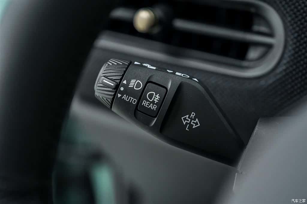 Mini Cooper, 2026 10