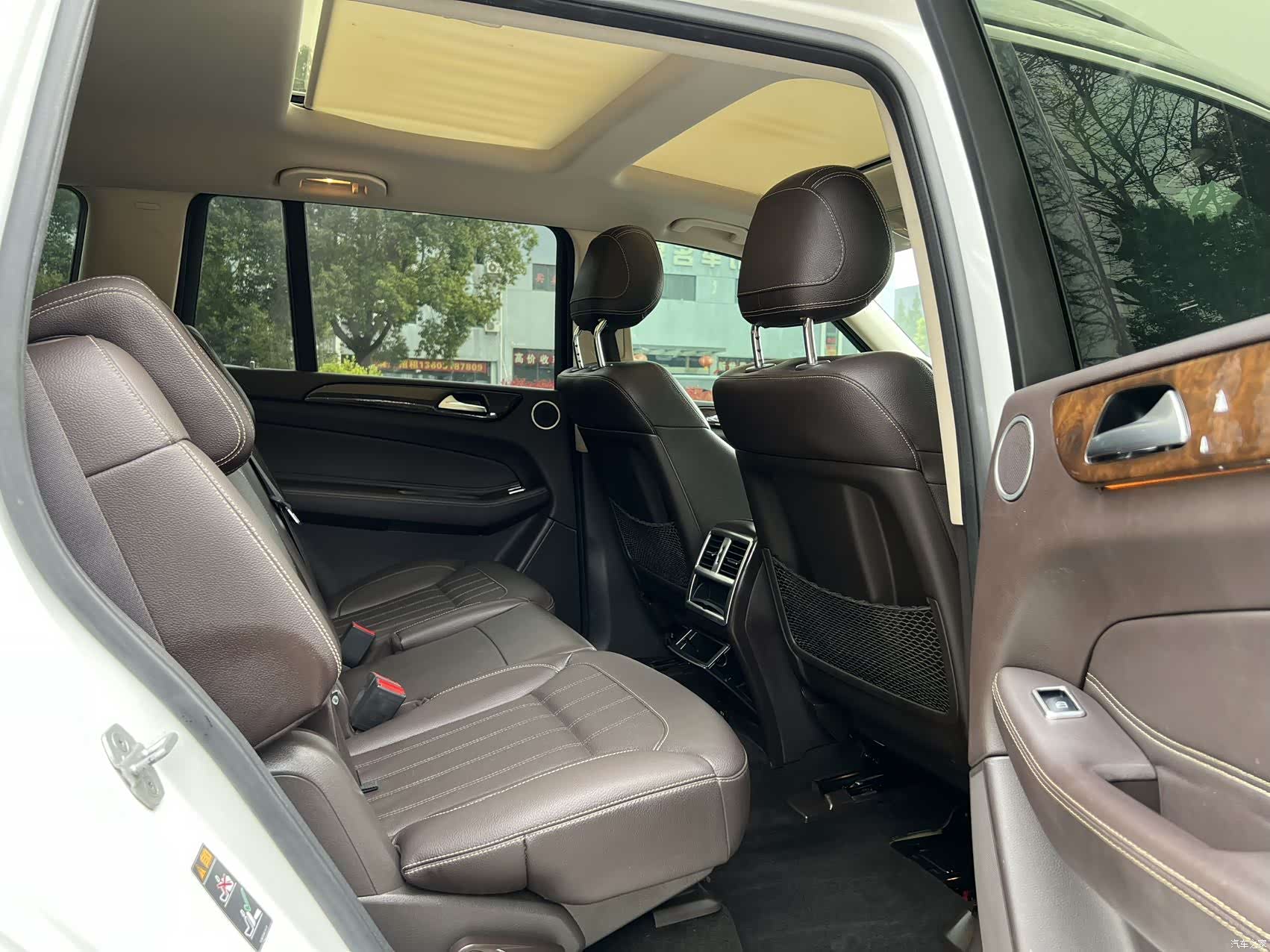 Mercedes-Benz GLS, 2017 11