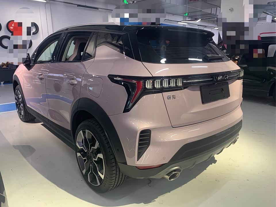 Lynk & Co 06 Lynk & Co 06