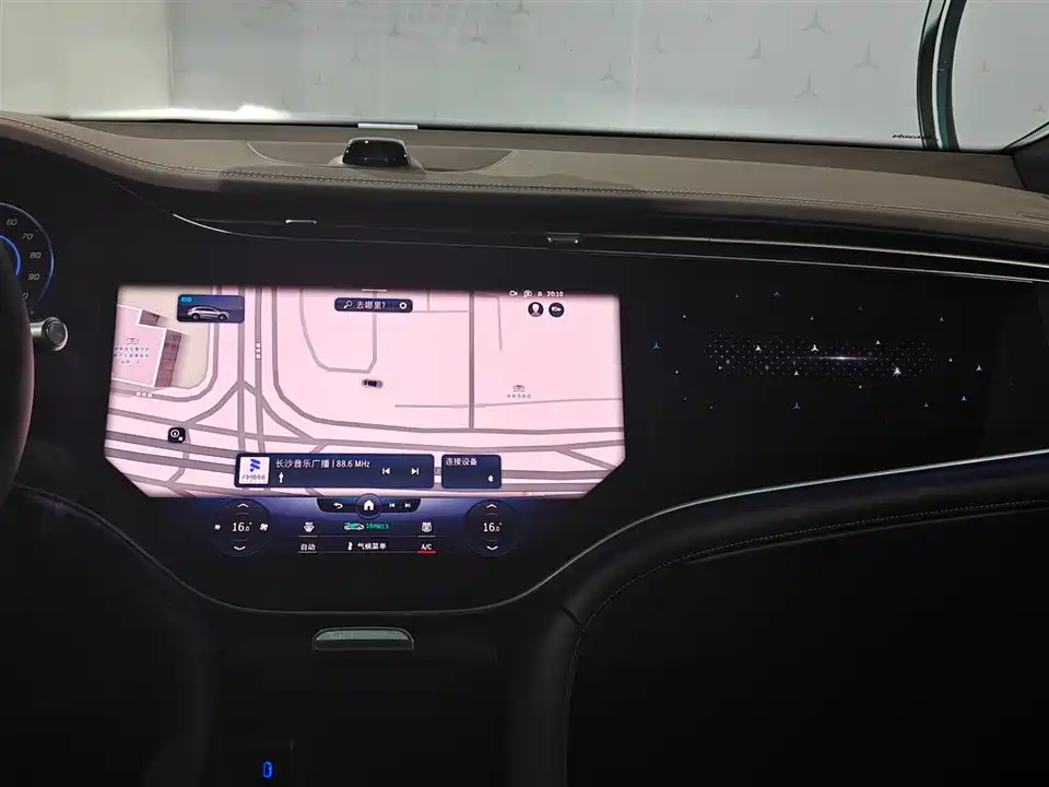 Mercedes-Benz EQS SUV