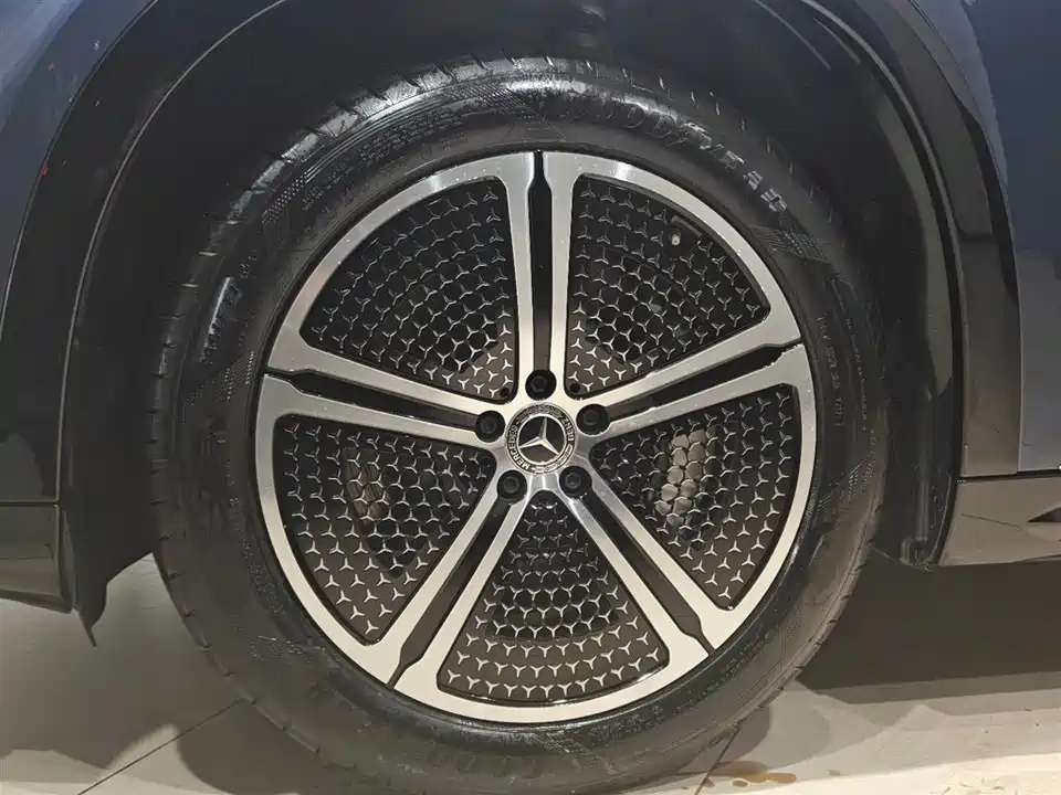 Mercedes-Benz EQS SUV