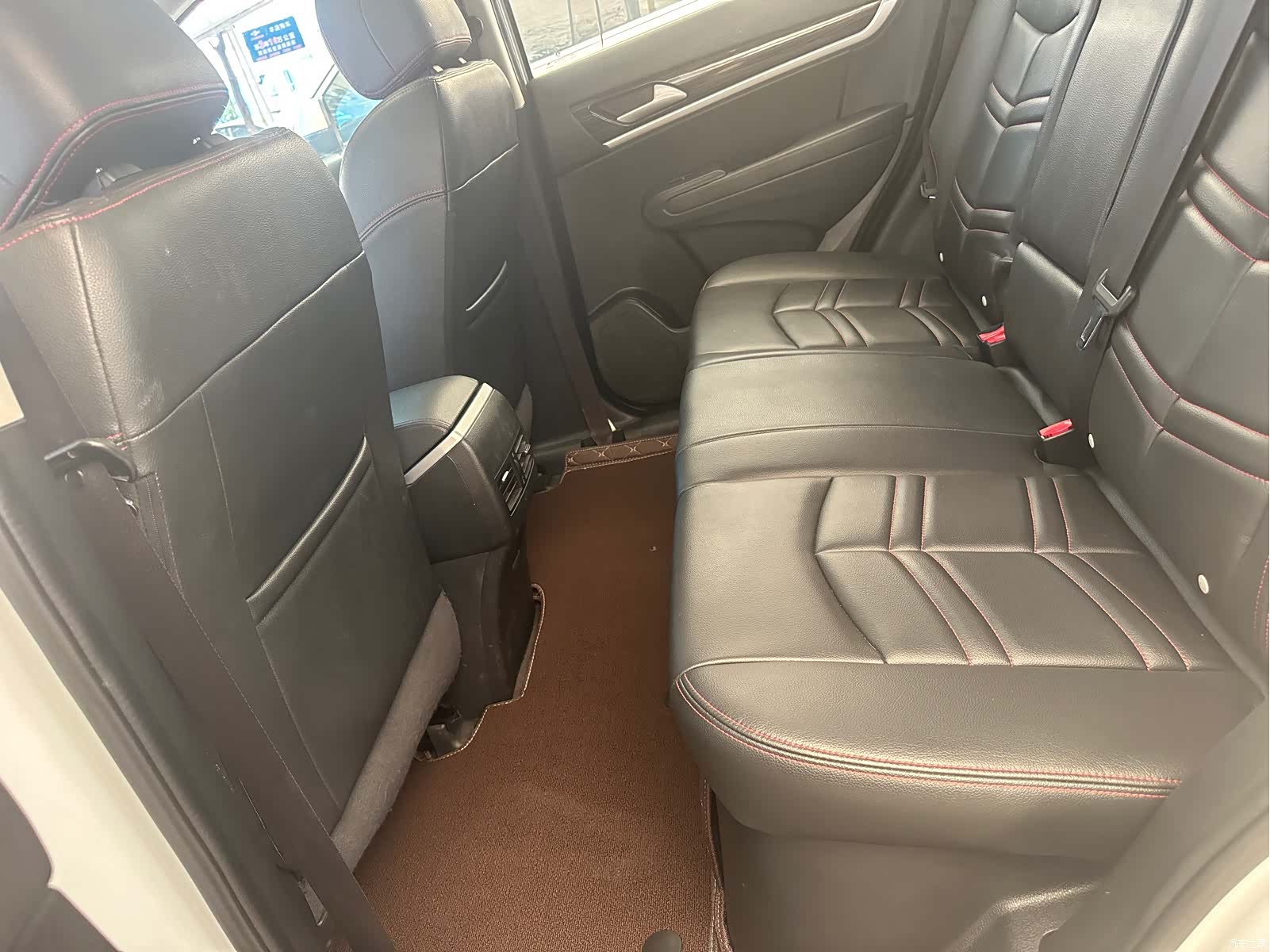 DongFeng AX7, 2016 6