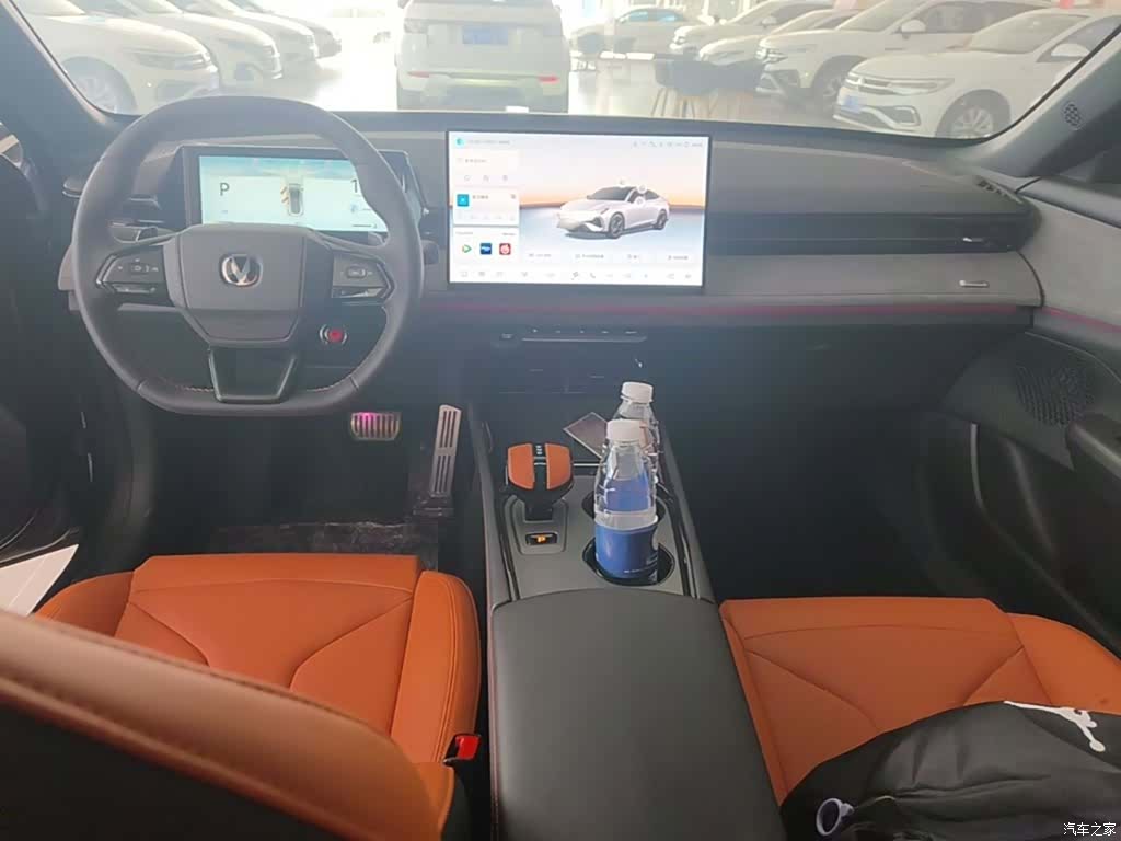 Changan UNI-V, 2025 10