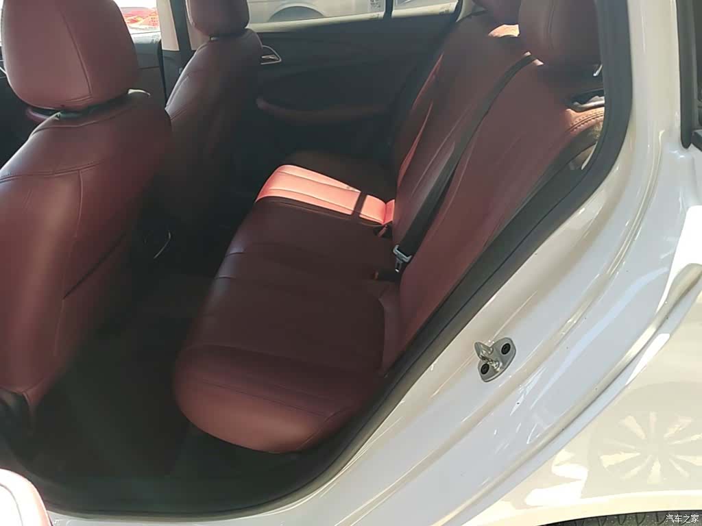 Roewe i5, 2021 17