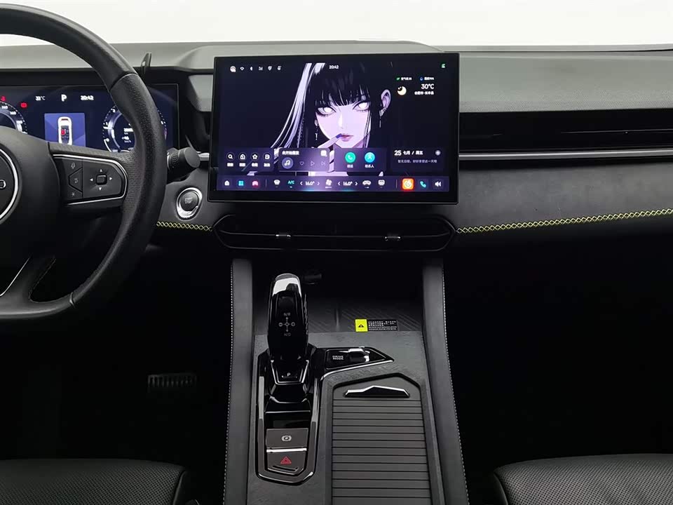 Lynk & Co 03