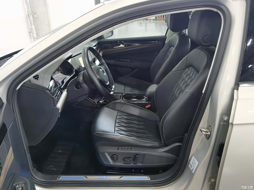 Volkswagen Passat, 2021 10