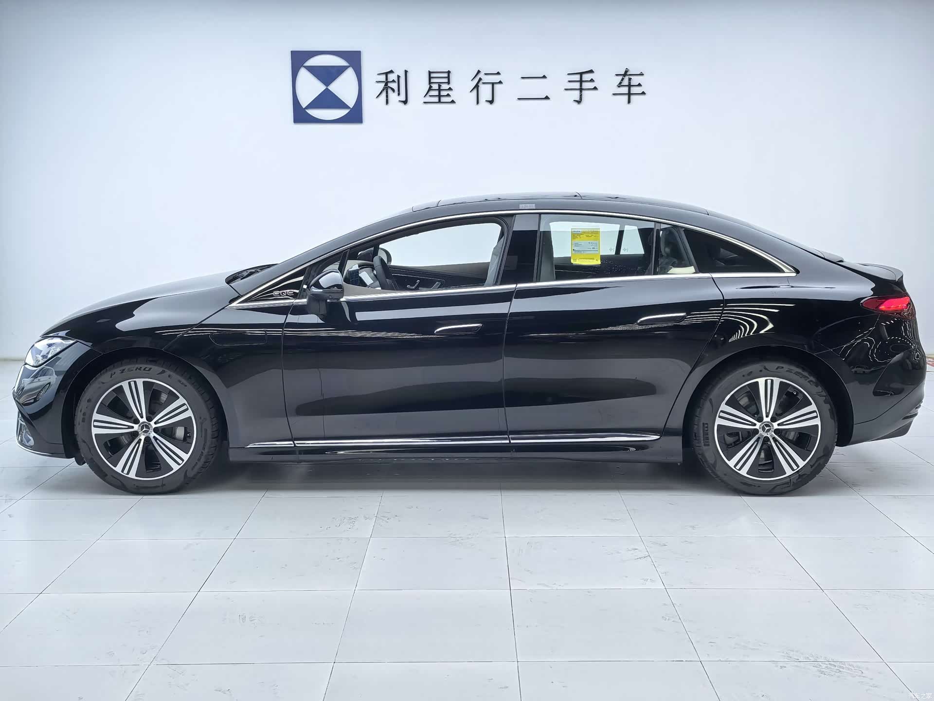 Mercedes-Benz EQE, 2025 2