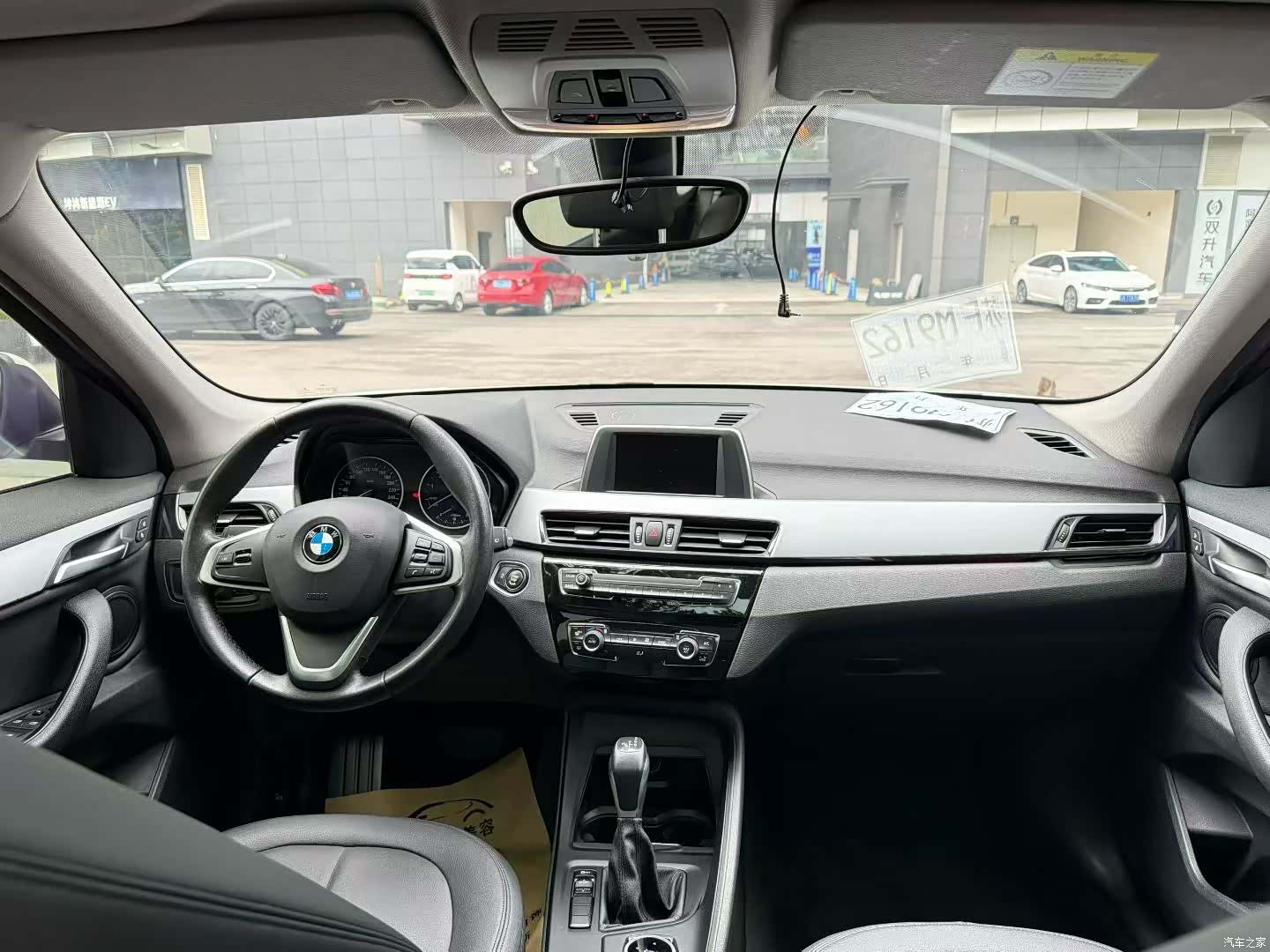 BMW X1, 2017 все фото