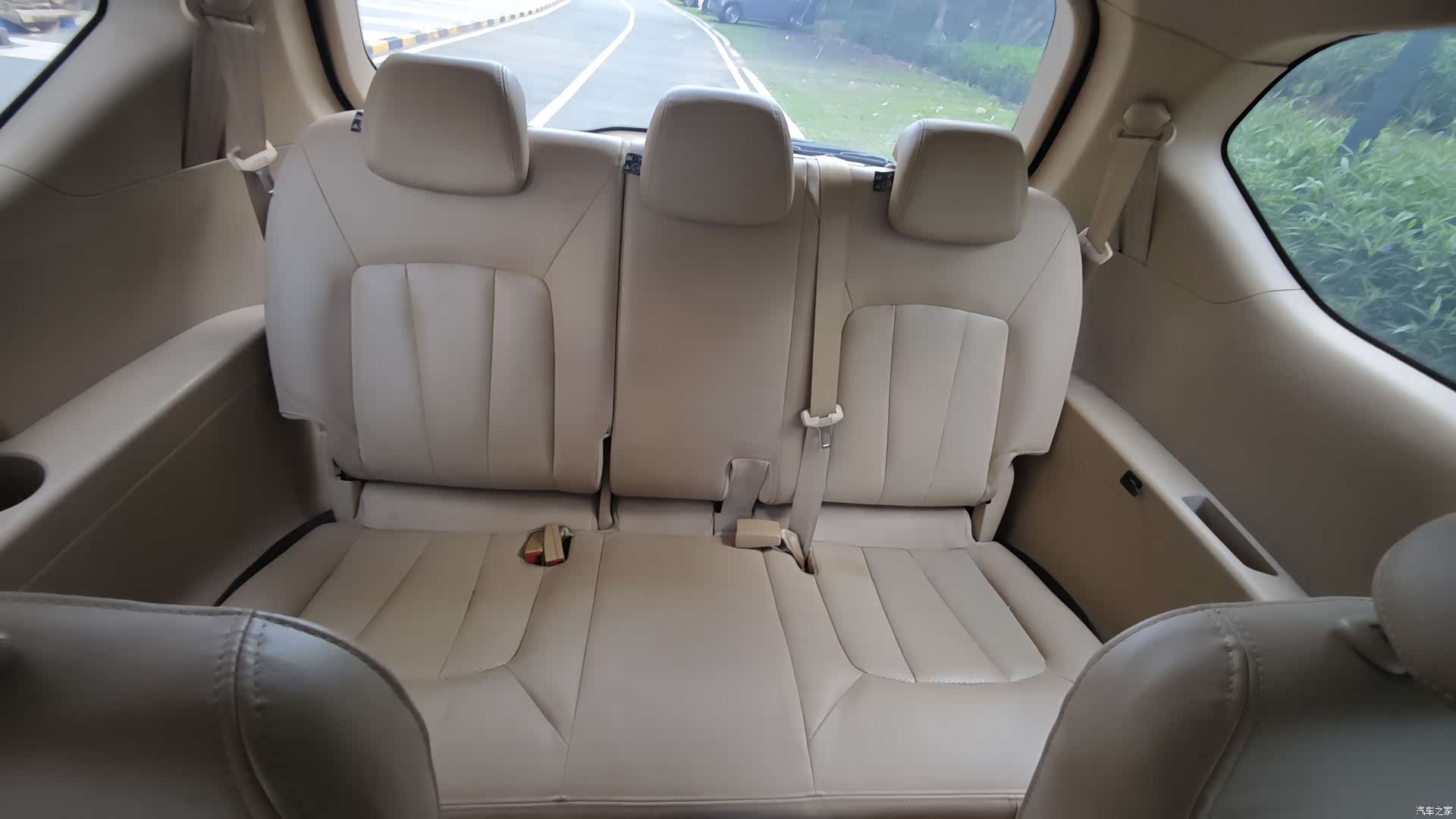 Wuling 730, 2016 9