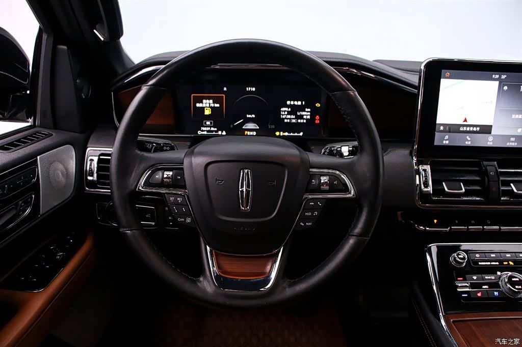 Lincoln Navigator, 2020 7