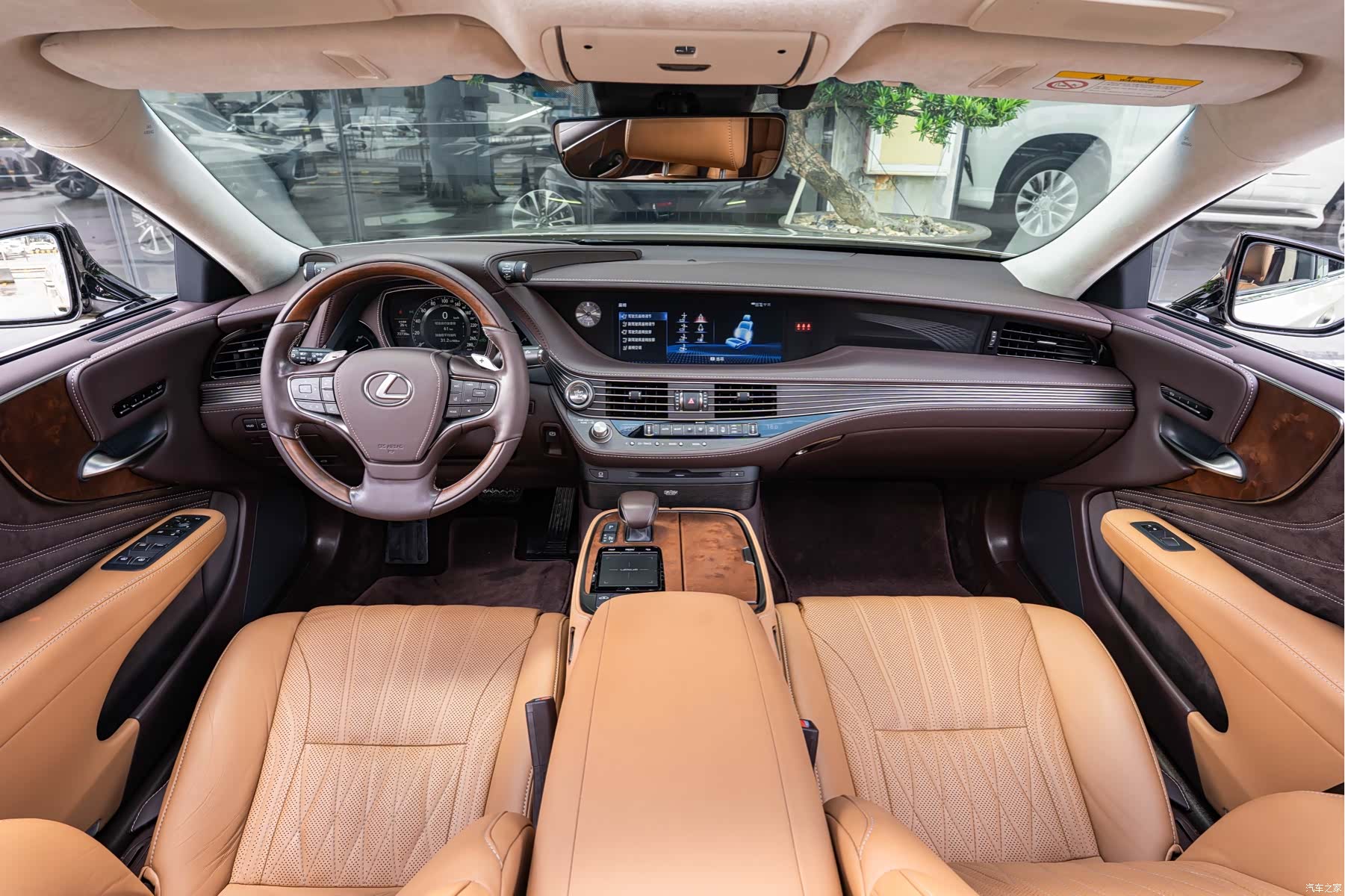 Lexus LS, 2018 13
