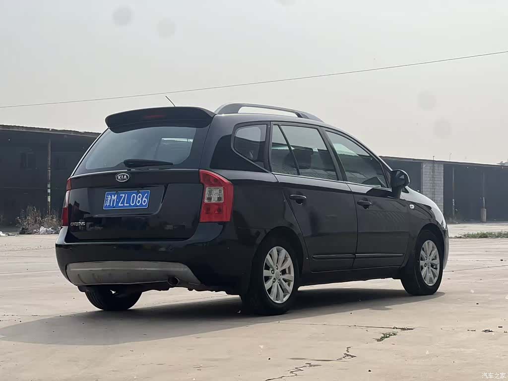 Kia 7, 2011 4