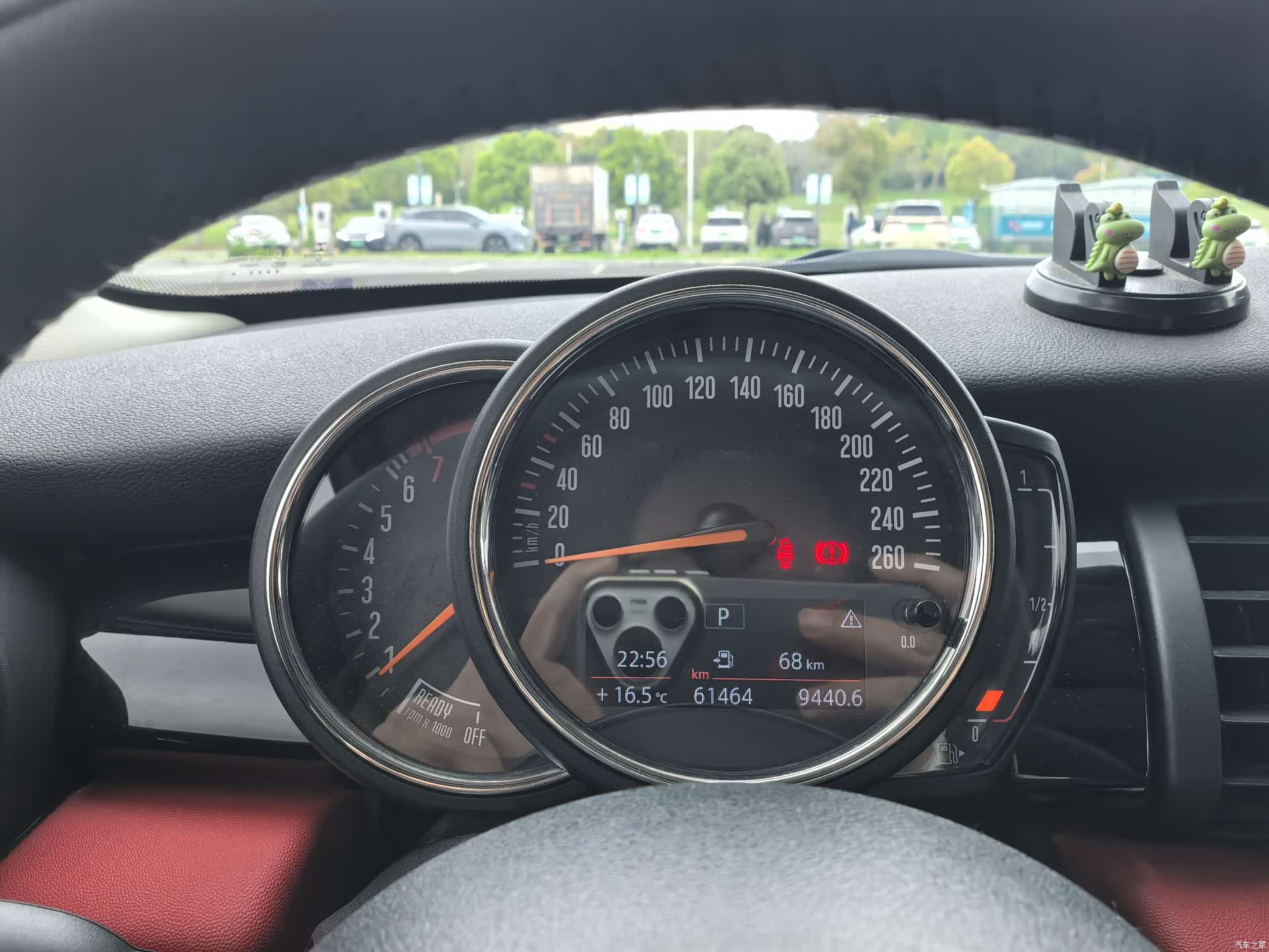 Mini ONE, 2019 14