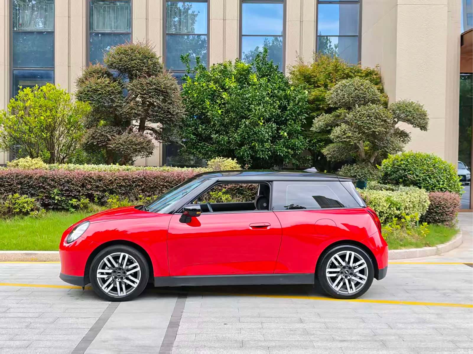 Mini Cooper, 2024 11