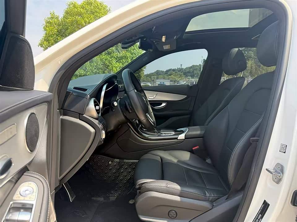 Mercedes-Benz GLC Mercedes-Benz GLC